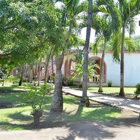 Hidden Paradise Resort Hotel Negril Esterno foto
