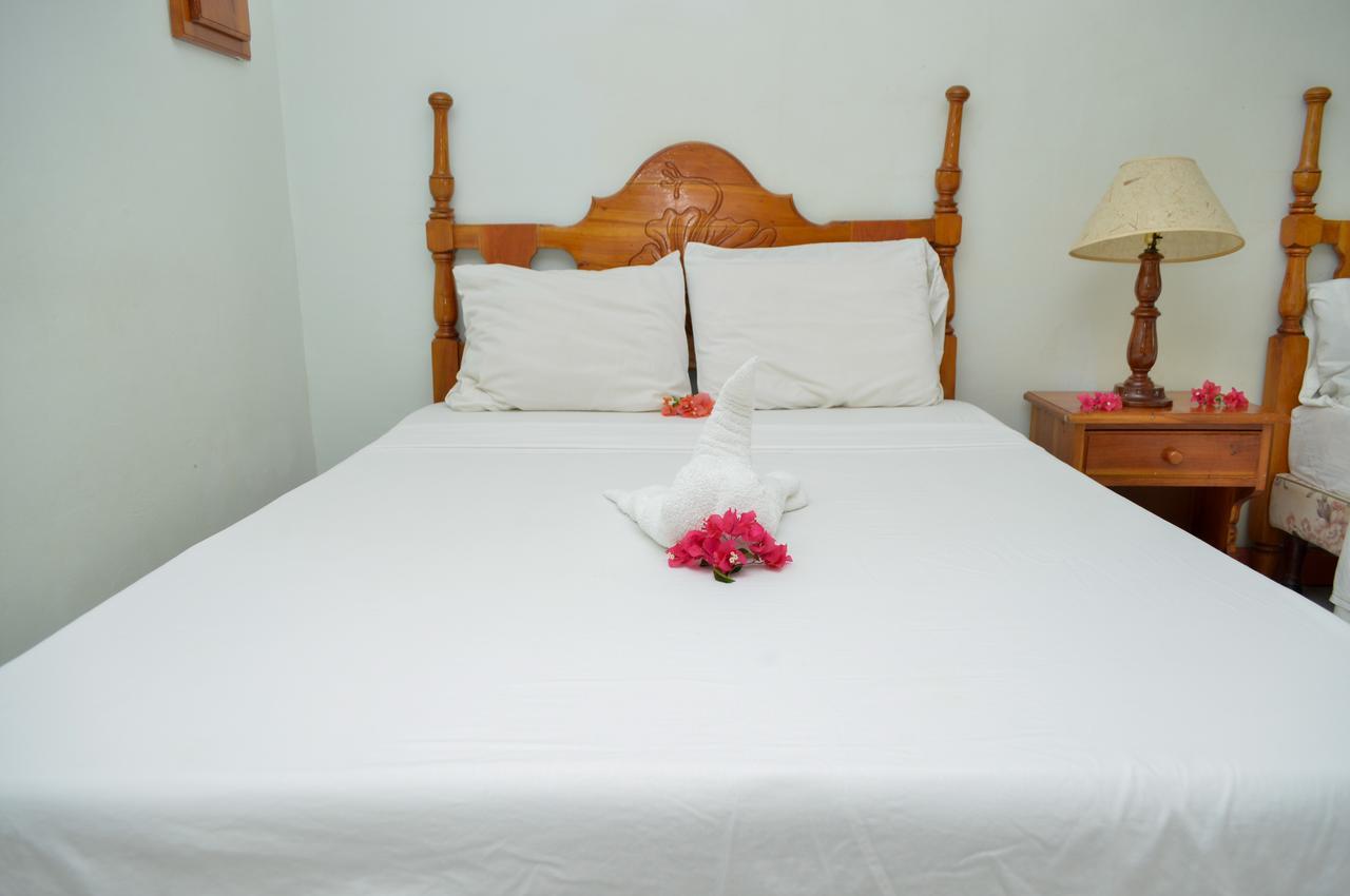 Hidden Paradise Resort Hotel Negril Esterno foto